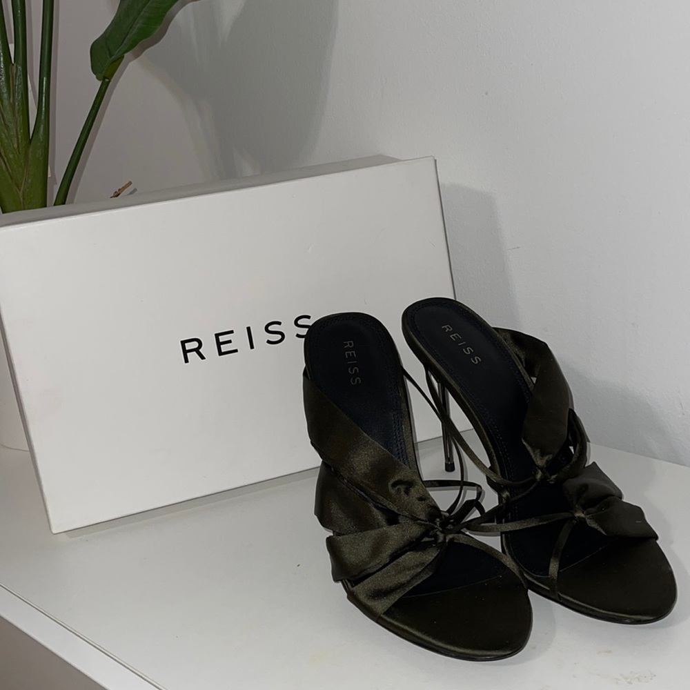 Reiss Monroe Mule